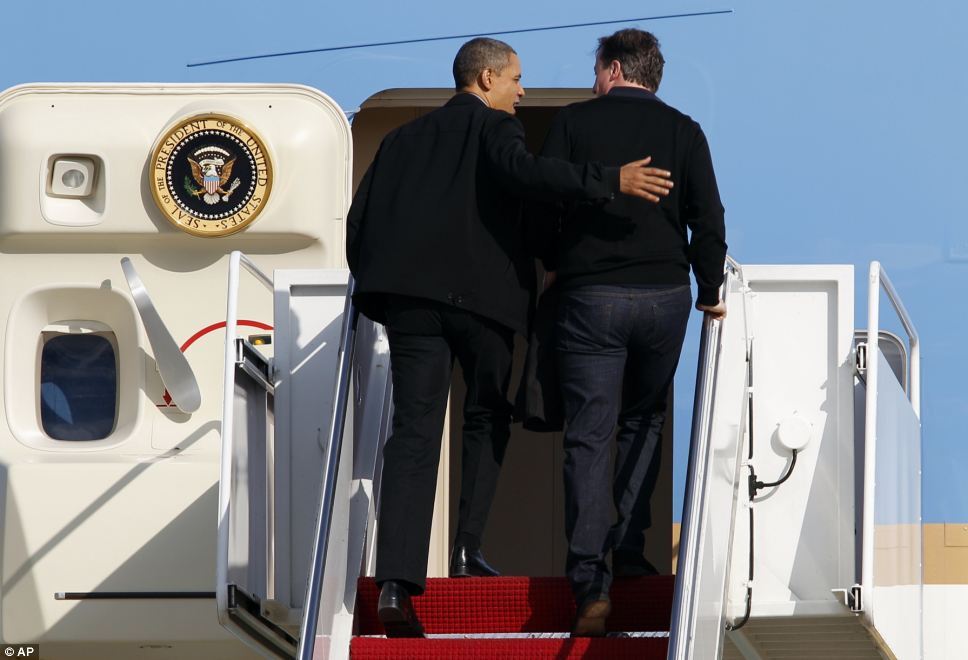 Обама і Кемерон разом відпочили від світових проблем. Фото, відео