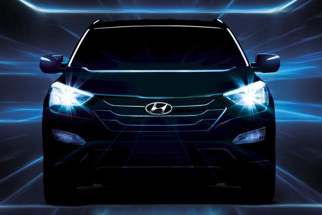 Появились фото нового кроссовера Hyundai Santa Fe. Фото