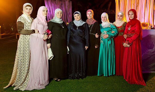 Перша леді Чечні підкорює світ моди. Фото