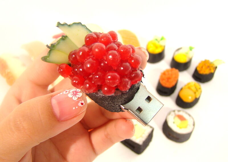 Составлен Топ-30 самых "вкусных" флэшек. Фото