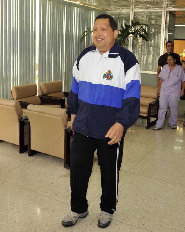 В СМИ появились первые фото Чавеса после операции