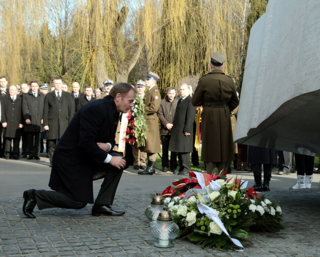 Польша вспоминает погибших под Смоленском. Видео