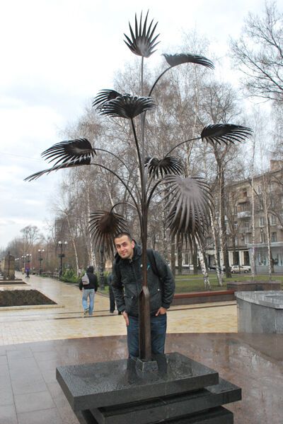 Донецьк за два місяці до Євро-2012. Фоторепортаж