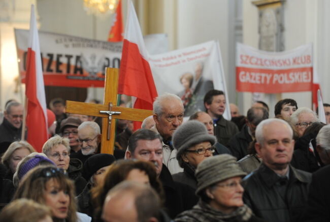 Польша вспоминает погибших под Смоленском. Видео