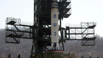 КНДР провалила запуск ракети до 100-річчя Кім Ір Сена. Фото, відео