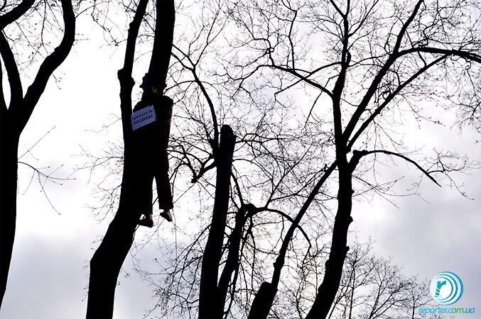 В Одессе повесили "бандеровца". Фото