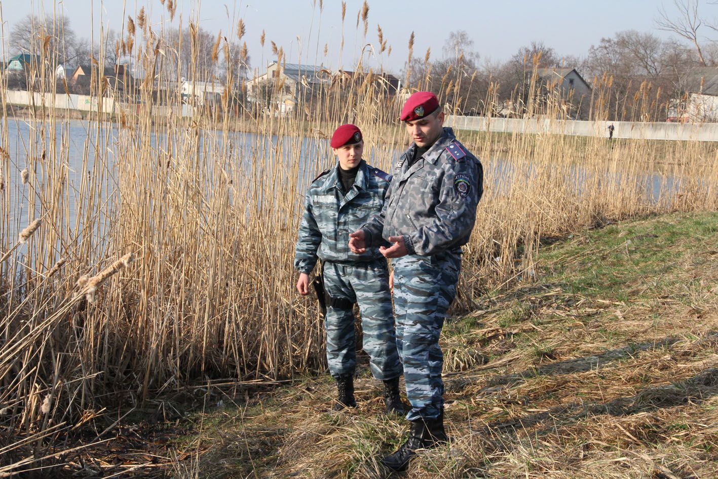 Черниговский Беркут спас несостоявшегося "утопленника". Фото