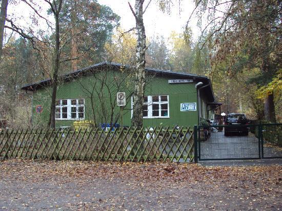 Бюджетні еко-подорожі: 10 екологічних і економічних хостелів