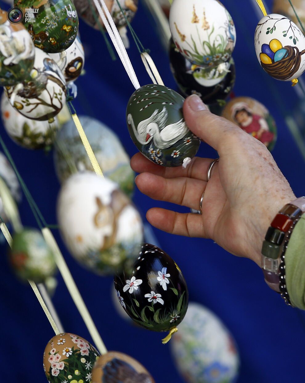 Великодні яйця в різних країнах