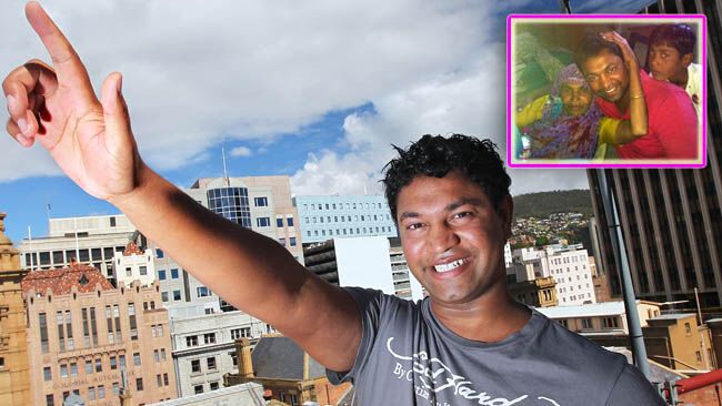 Потерявшийся мальчик нашел своих родителей через 25 лет. Фото