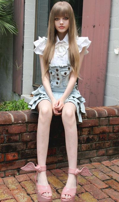 Шокирующая мода: девушки-куклы покорили Интернет. Фото. Видео