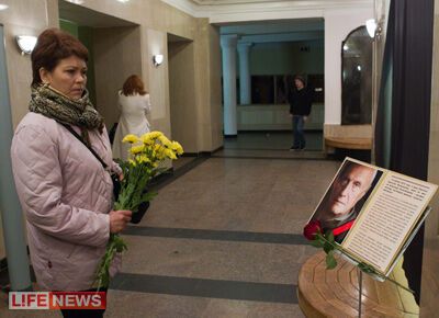 Пороховщикова провожали в последний путь криками "Браво!"