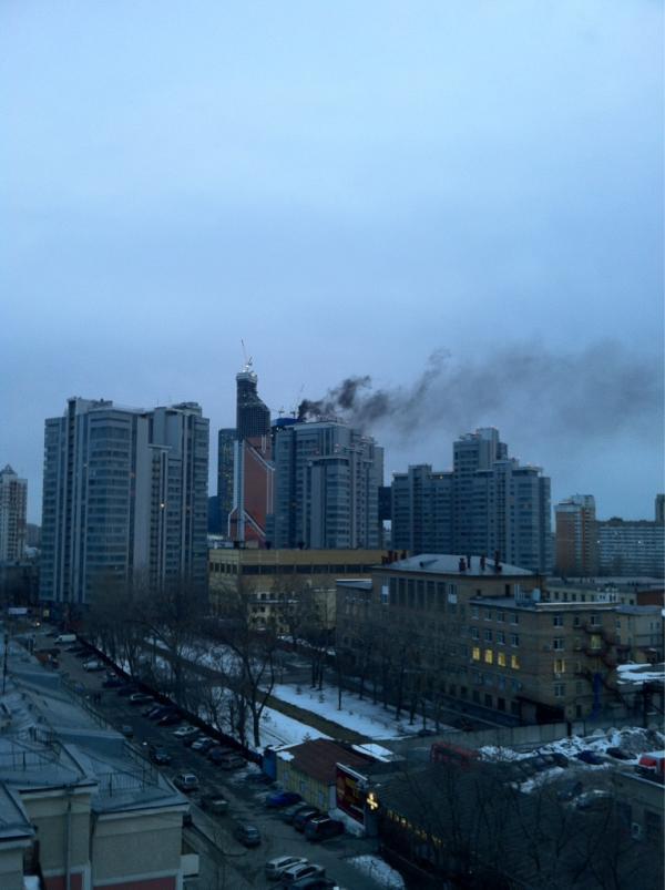Пожар в одном из зданий "Москва-сити". Фото. Видео