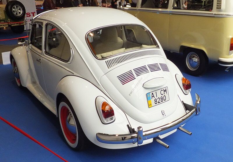 "Киношные" авто с киевской выставки "Ретро и Экзотика Мотор Шоу". Фото