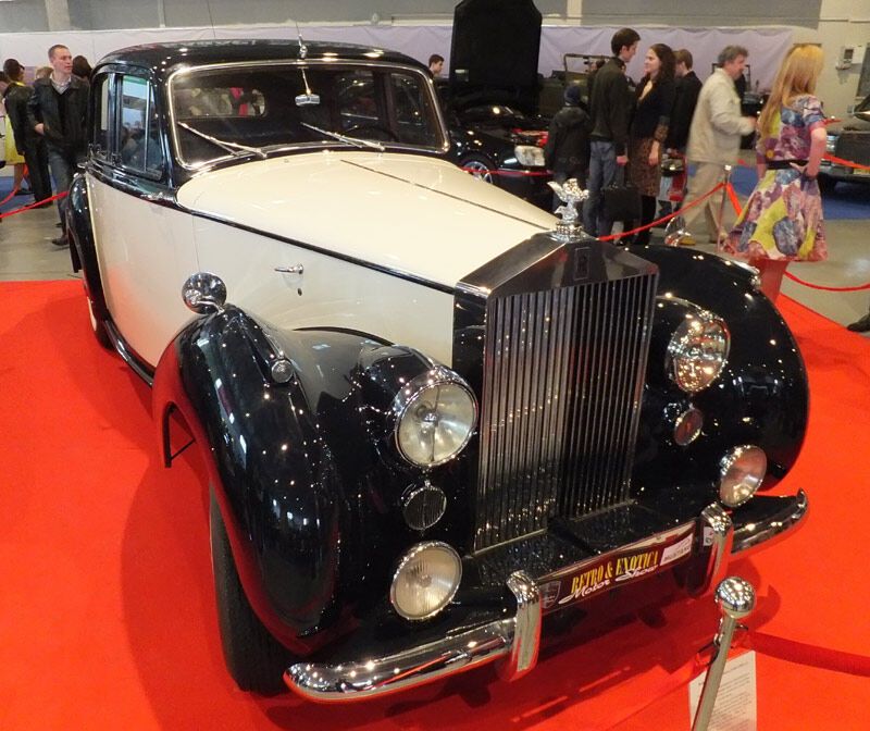 "Киношные" авто с киевской выставки "Ретро и Экзотика Мотор Шоу". Фото