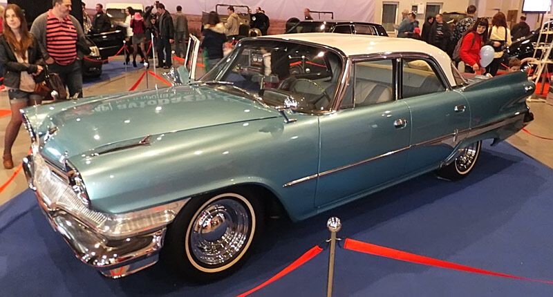 "Киношные" авто с киевской выставки "Ретро и Экзотика Мотор Шоу". Фото