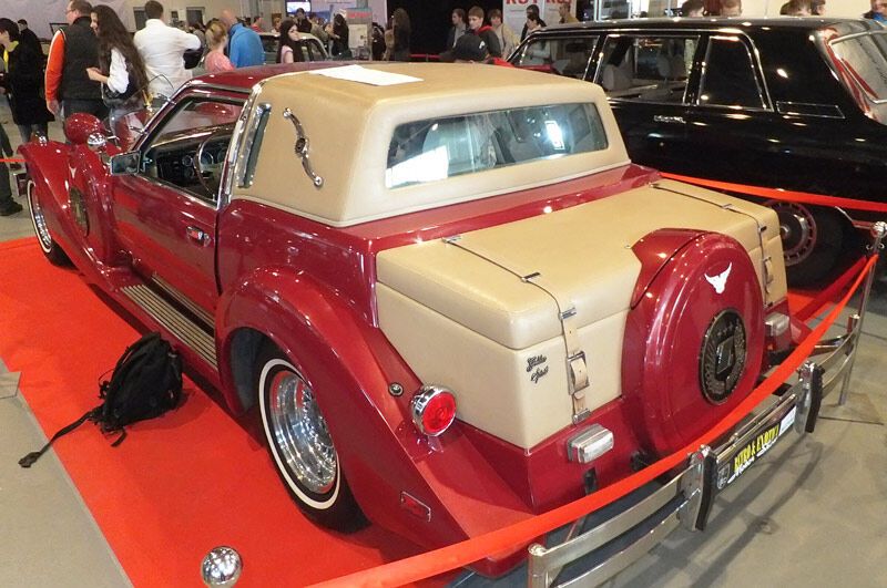 "Киношные" авто с киевской выставки "Ретро и Экзотика Мотор Шоу". Фото