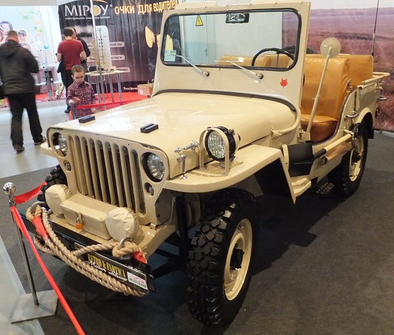 "Киношные" авто с киевской выставки "Ретро и Экзотика Мотор Шоу". Фото