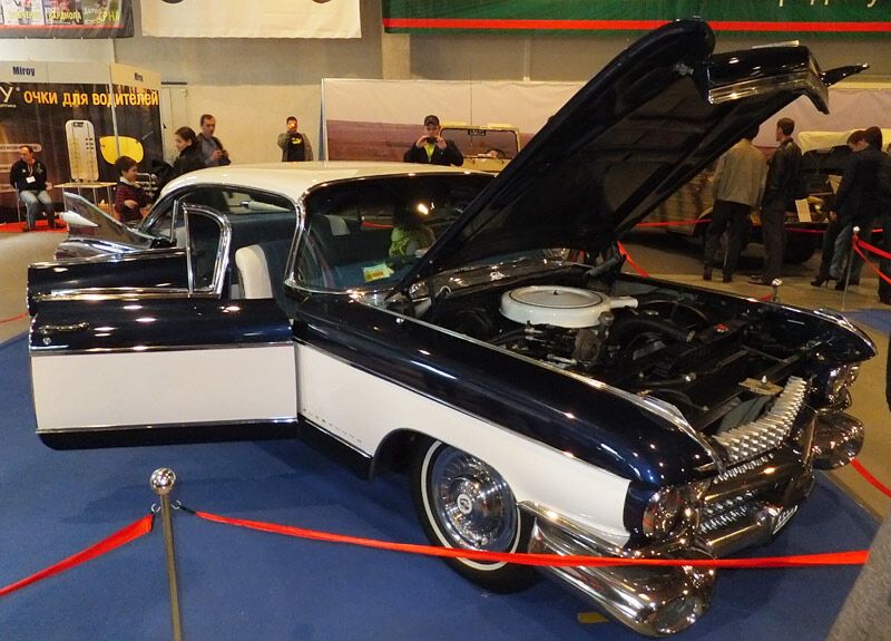 "Киношные" авто с киевской выставки "Ретро и Экзотика Мотор Шоу". Фото