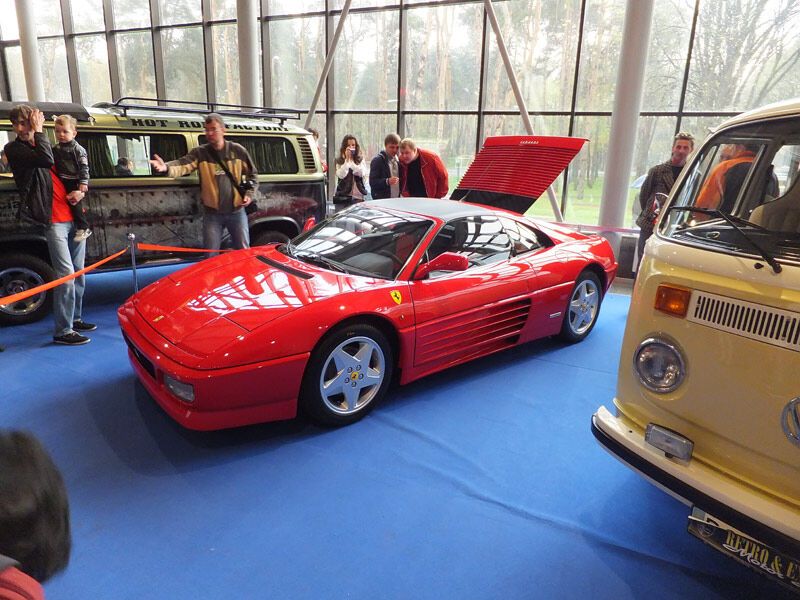 "Киношные" авто с киевской выставки "Ретро и Экзотика Мотор Шоу". Фото