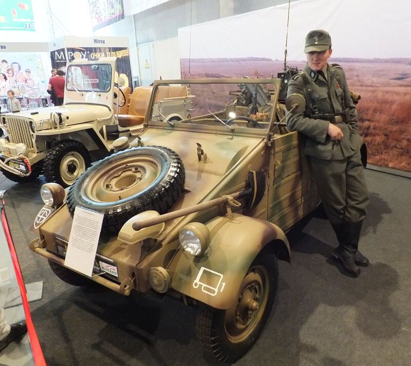 "Киношные" авто с киевской выставки "Ретро и Экзотика Мотор Шоу". Фото