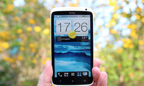 В Украине стартовали продажи первого четырехъядерного смартфона 