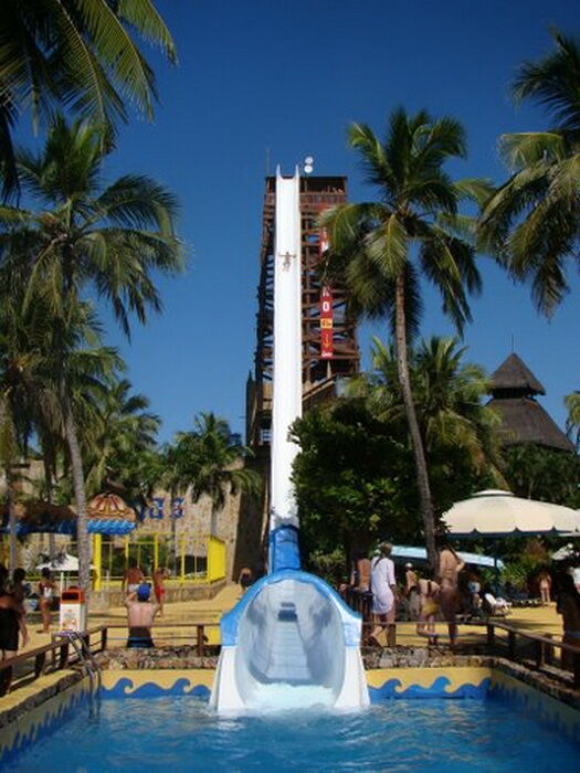 Insano - самая высокая водная горка в мире