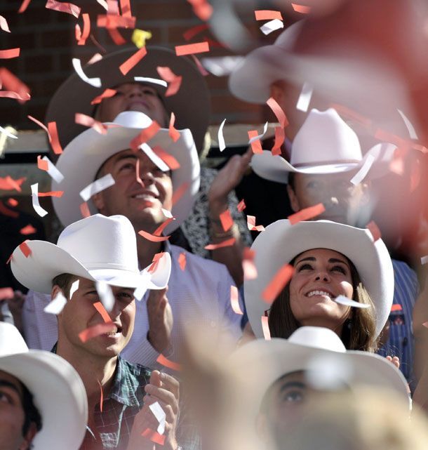 Кейт и Уильям отмечают годовщину свадьбы. Фото. Видео