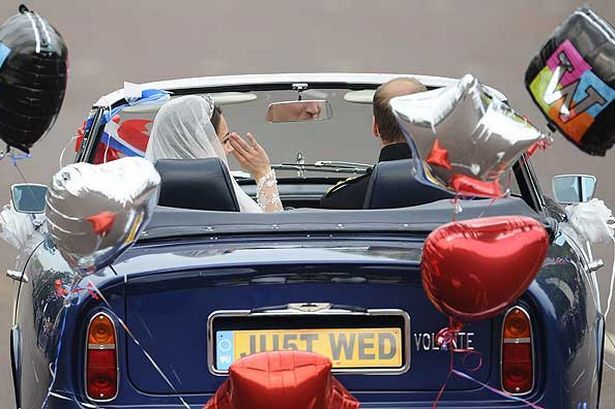 Кейт и Уильям отмечают годовщину свадьбы. Фото. Видео