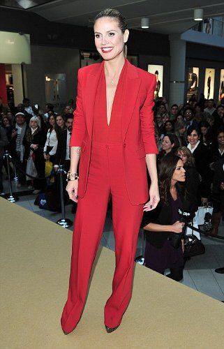 5 женских костюмов успеха