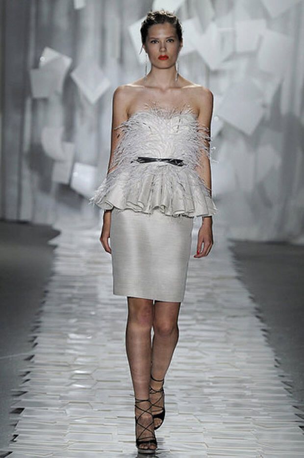 Лето 2012 оденет женщин в белые наряды. Фото 