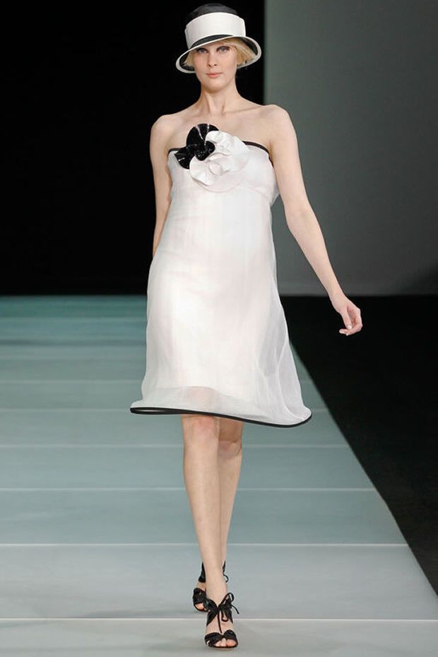 Лето 2012 оденет женщин в белые наряды. Фото 