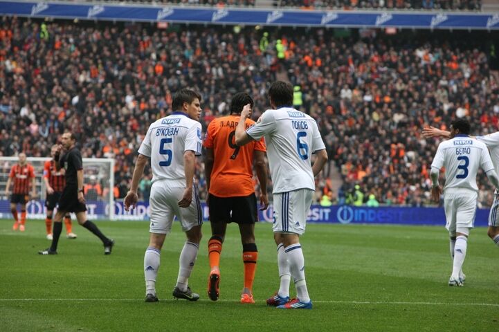 "Шахтер" - "Динамо": гладиаторы современности. Фото