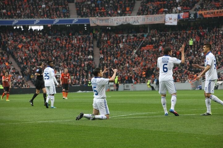 "Шахтер" - "Динамо": гладиаторы современности. Фото