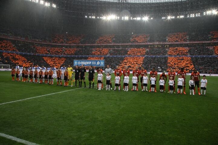 "Шахтер" - "Динамо": гладиаторы современности. Фото