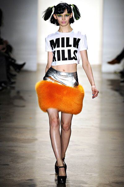 5 причин носить короткую юбку. Фото