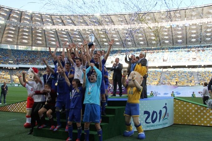 На "Олімпійському" пройшов фінал "Шкільного кубка"