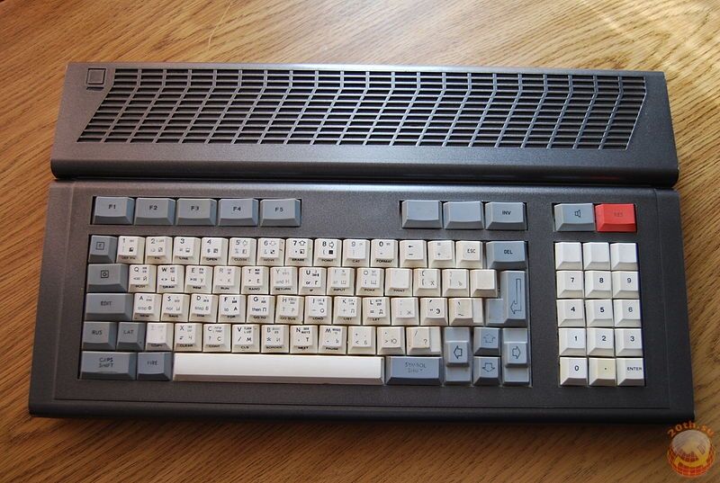 Мой первый компьютер – советский клон ZX Spectrum "Компаньон". Фото