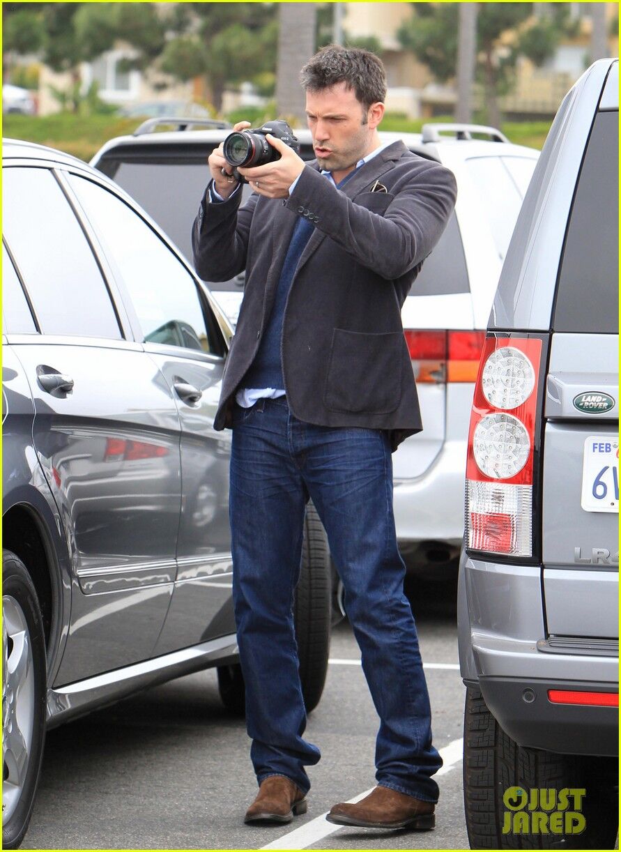 Аффлек и Гарнер отправились на выступление дочери. Фото