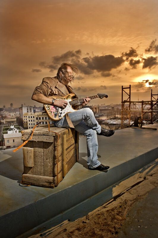 С гитарой по жизни. Фотовыставка Павла Таборовского