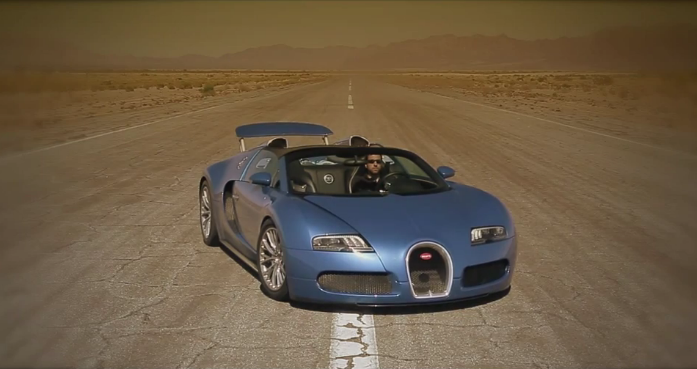 Lamborghini Aventador против Bugatti Veyron: кто кого? Видео  