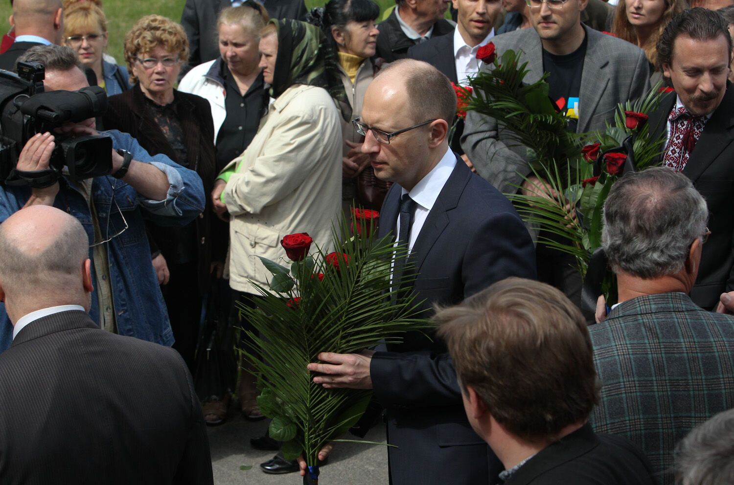 Объединенная оппозиция посетила "Быковнянские могилы". Фото