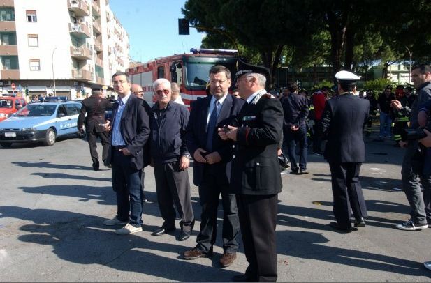 Вибухи біля коледжу в Італії