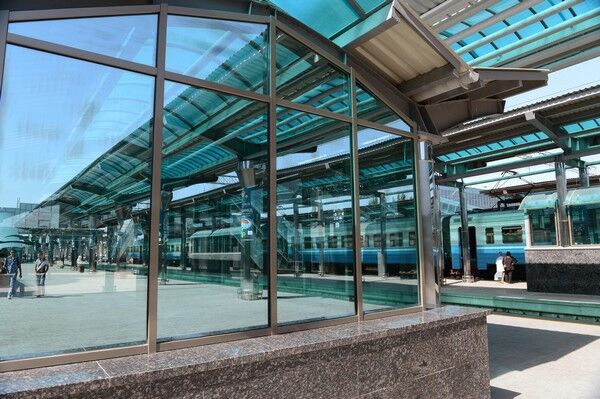 У Донецьку відкрили сучасний залізничний вокзал