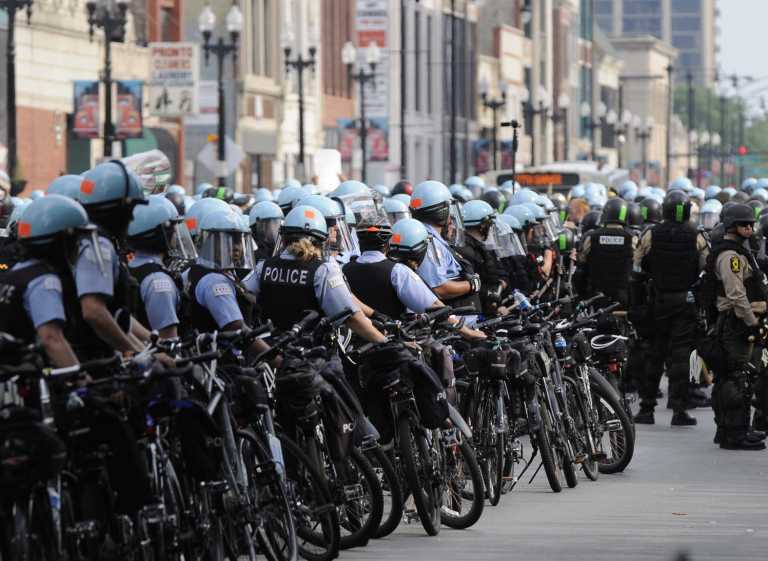 На акціях протесту в Чикаго затримані 45 осіб