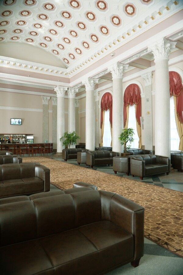 У Донецьку відкрили сучасний залізничний вокзал