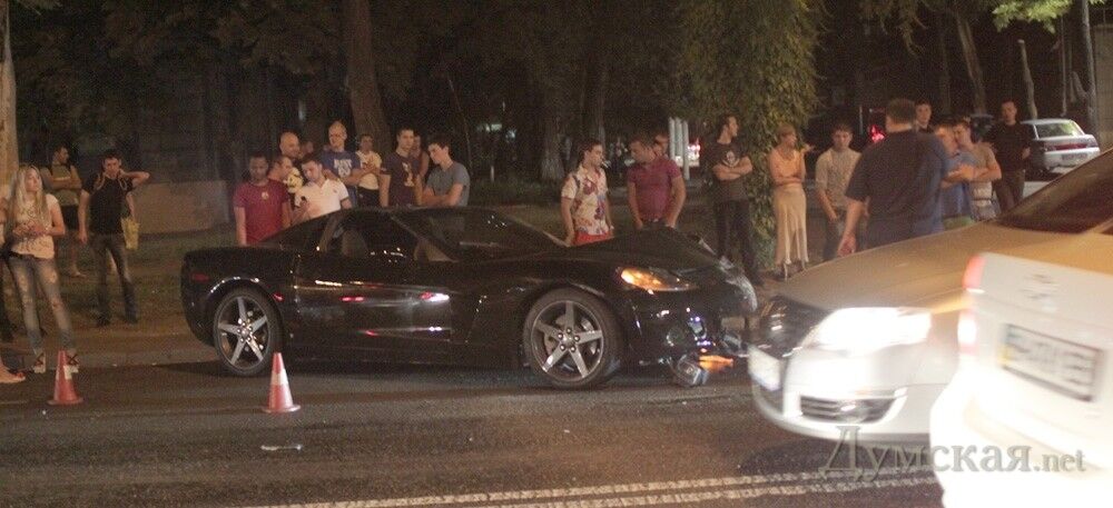 В Одессе разбился дорогой суперкар. Фото  