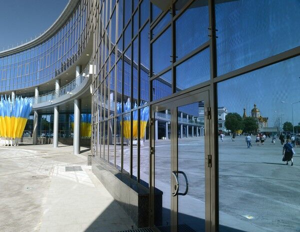 У Донецьку відкрили сучасний залізничний вокзал