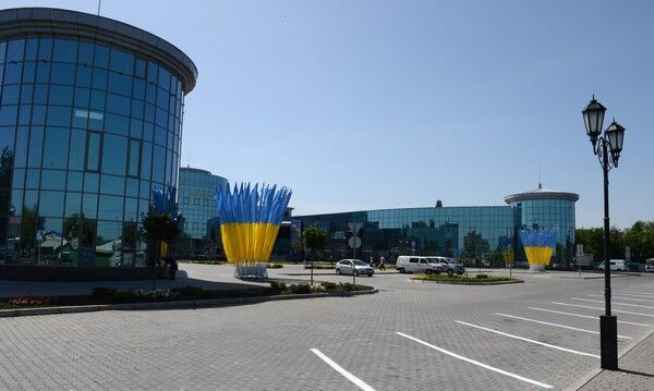 У Донецьку відкрили сучасний залізничний вокзал