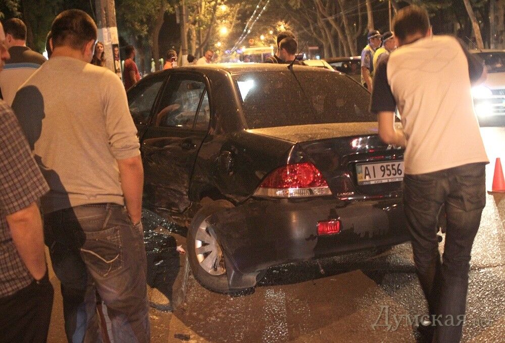 В Одессе разбился дорогой суперкар. Фото  